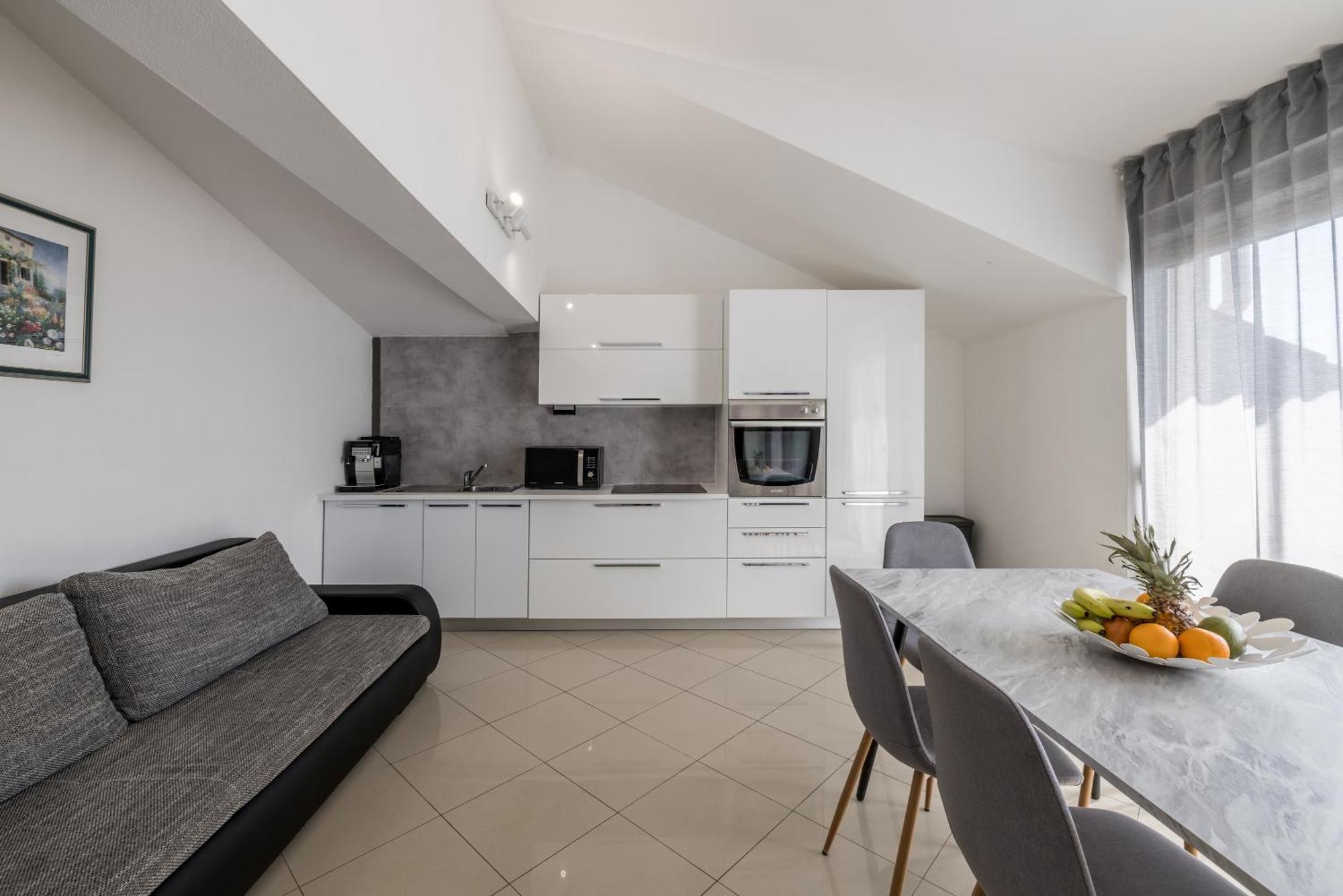 Mediterano Apartments Podstrana Kültér fotó