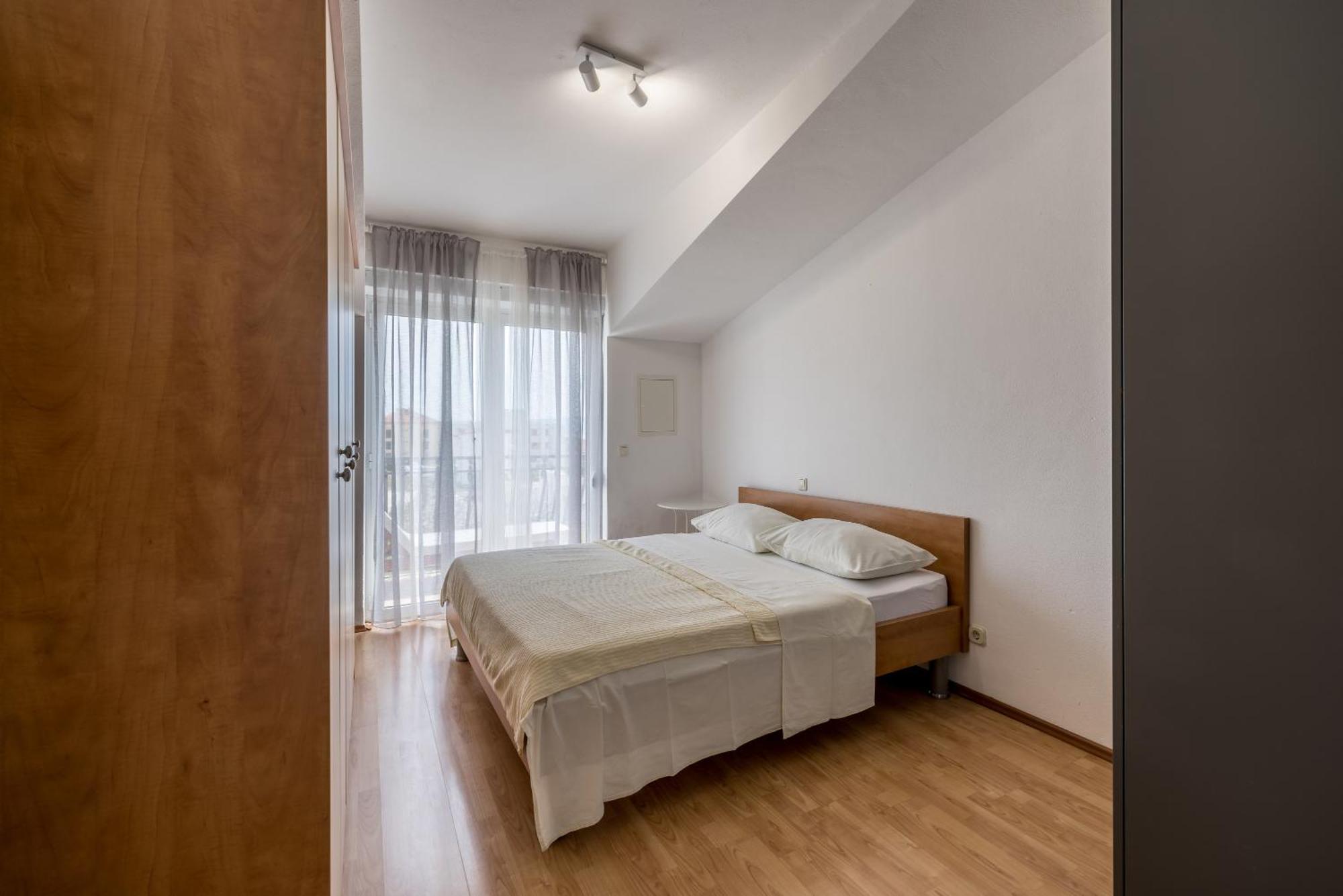 Mediterano Apartments Podstrana Kültér fotó