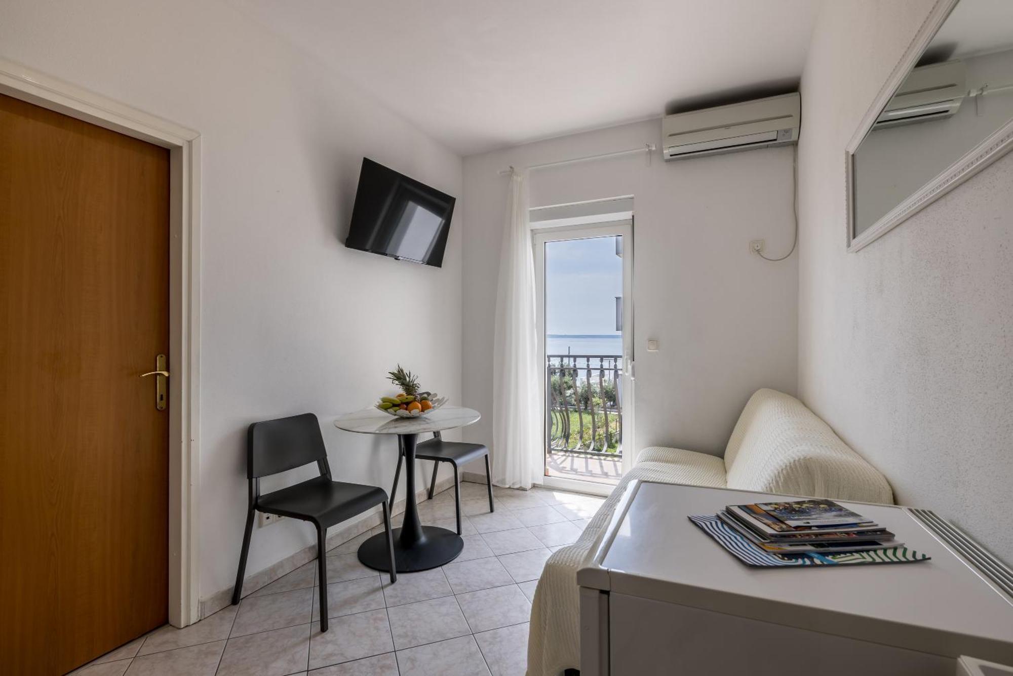 Mediterano Apartments Podstrana Kültér fotó