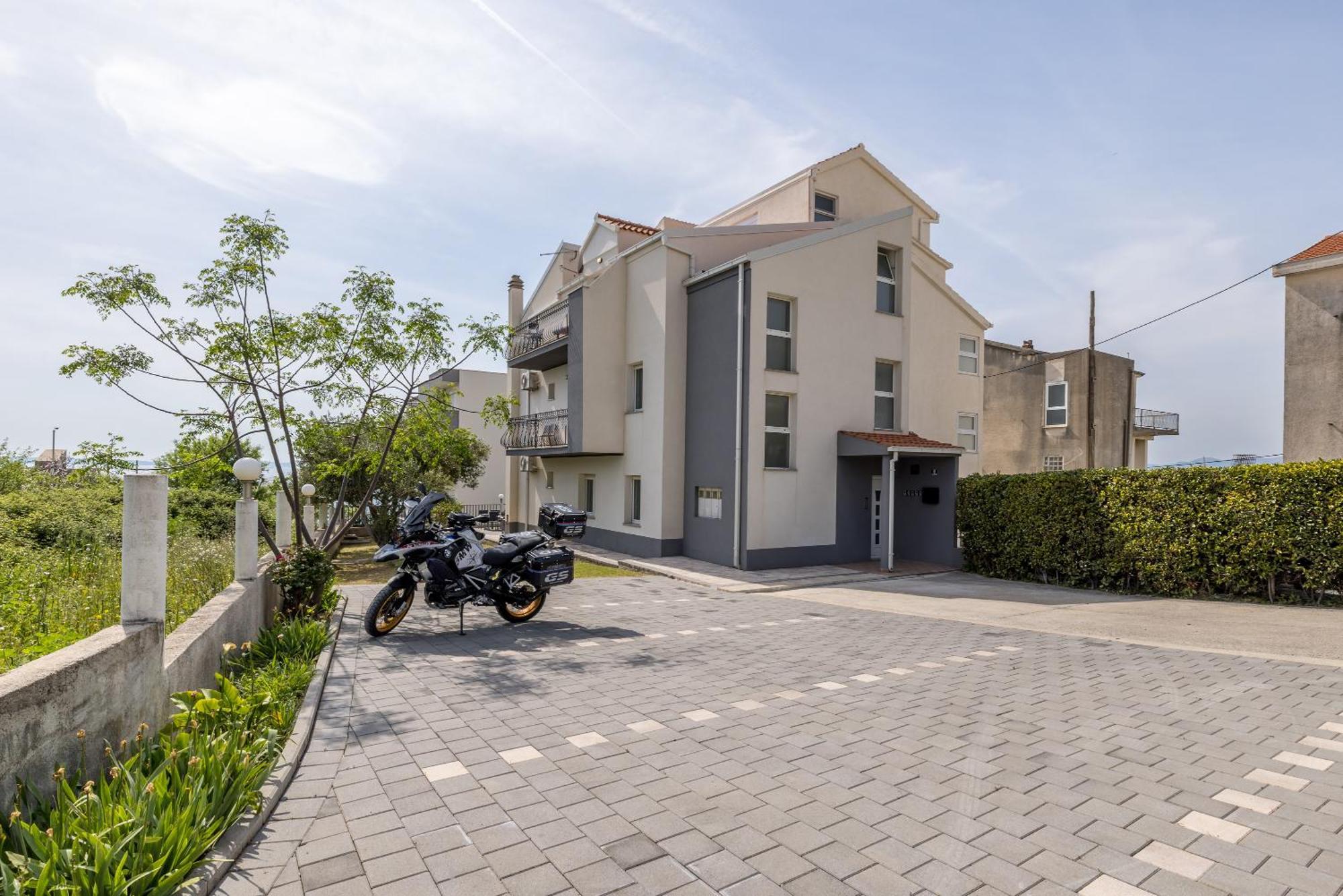 Mediterano Apartments Podstrana Kültér fotó